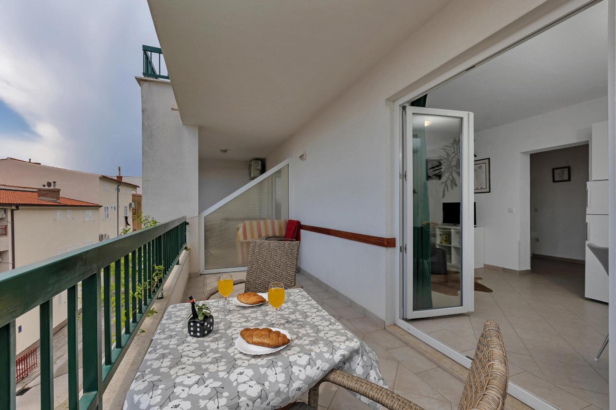 Apartmani Vanda Макарска Экстерьер фото